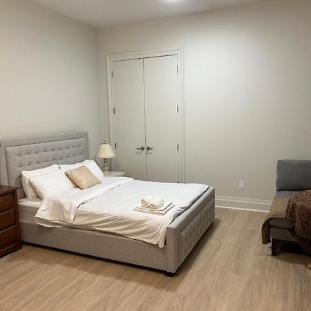 Guest Suite In 列治文 外观 照片